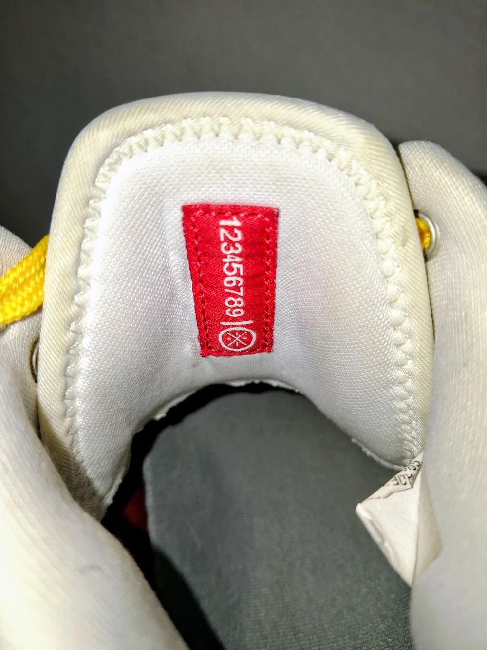 Li - Ning Wade Dwyane Limited Edition Sneakers  with Yellow Laces